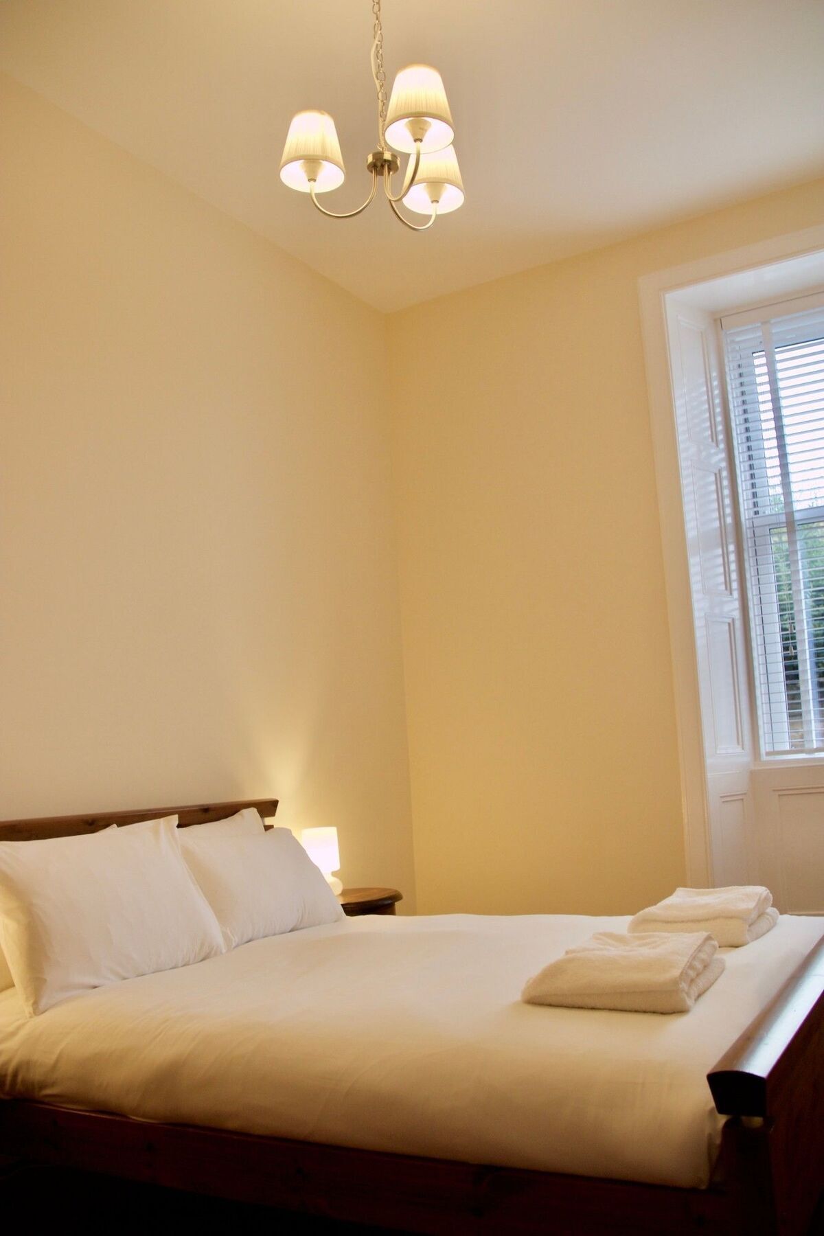 2 Bedroom Flat Off Leith Walk Accommodates 7 Edinburgh Exterior photo
